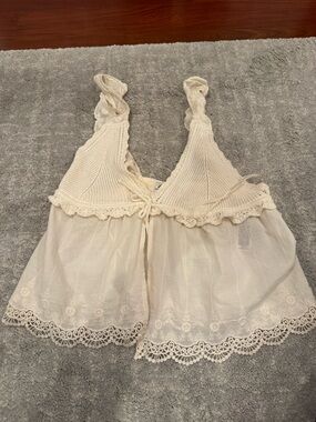BARELY WORN ZARA BABYDOLL TOP